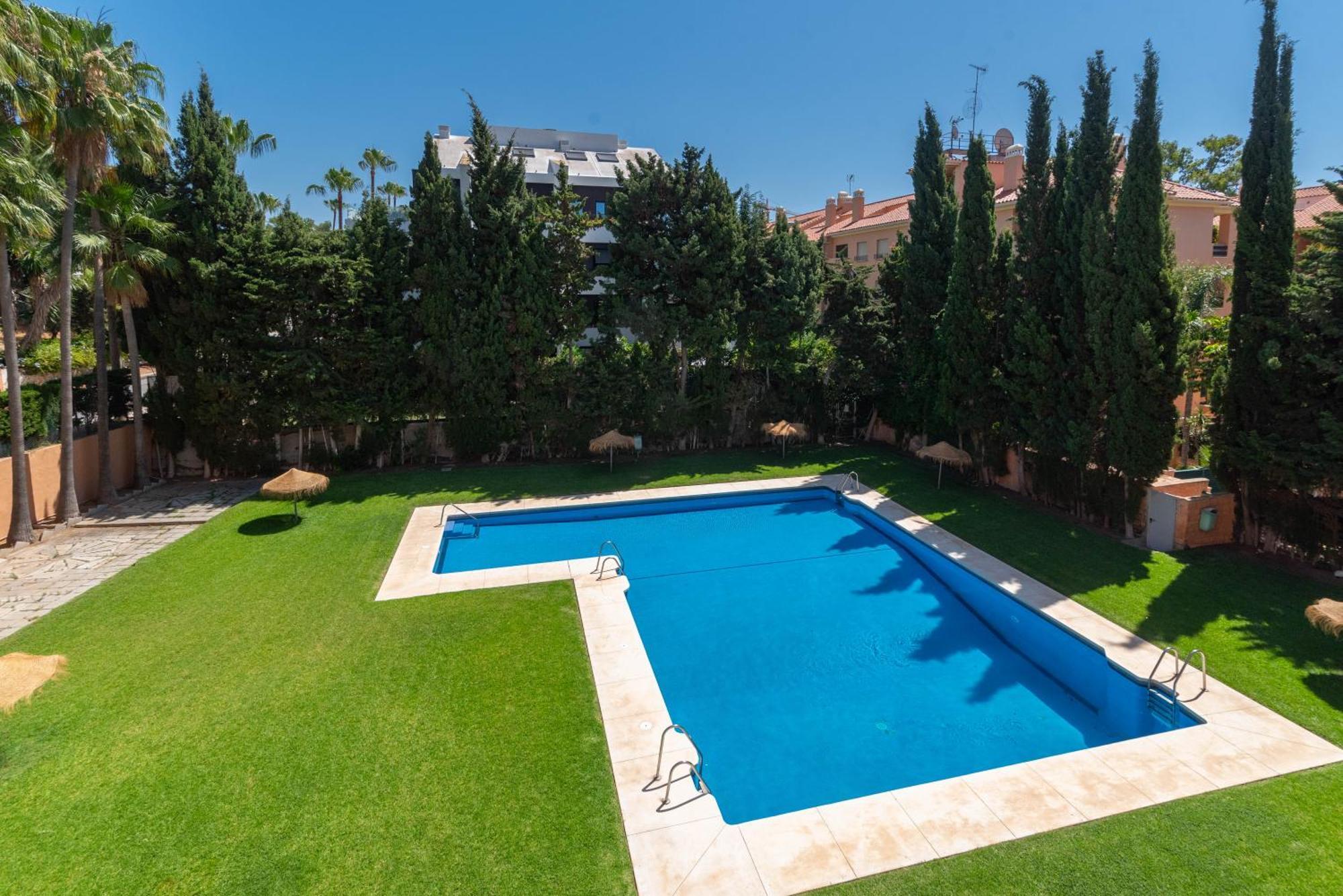 Cabopino Duplex, Swimming Pool, Beach 5Min Away, Chill Out Terrace And High-Speed Wifi Marbella Eksteriør billede